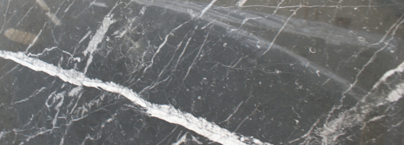 Marmore Negro Marquina